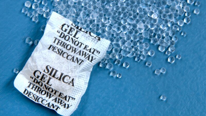 Many uses of the “Silica Gel” bags that come inside your new shoe boxes