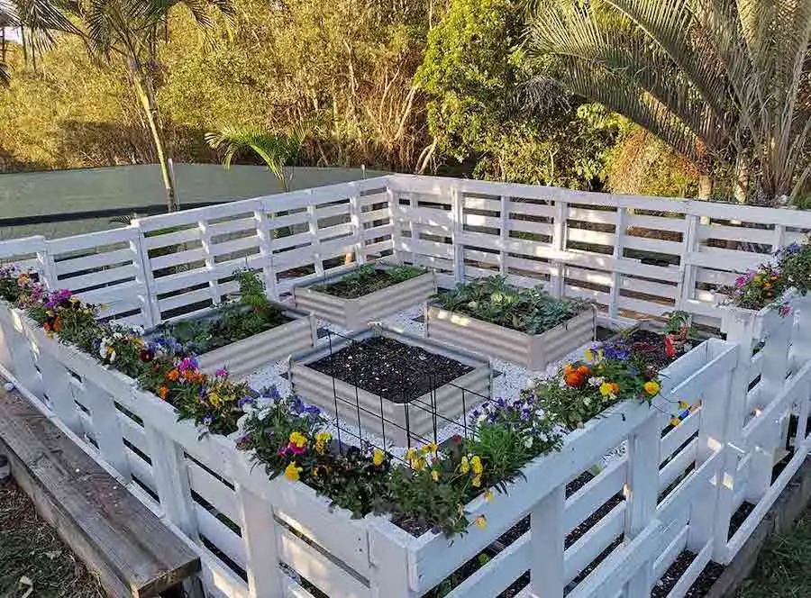 thrifty garden design