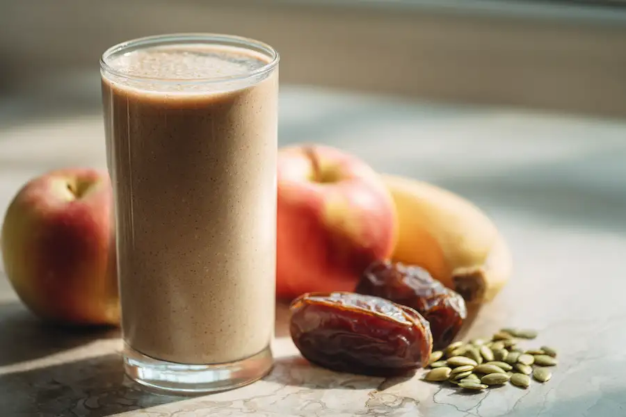 Bogaty w błonnik koktajl oczyszczający jelita gotowy