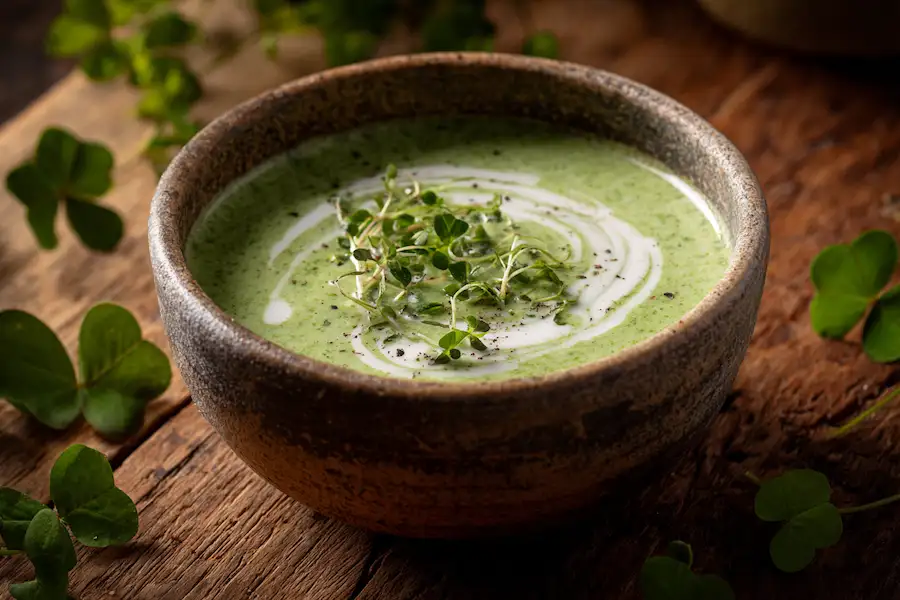 wood sorrel cream soup